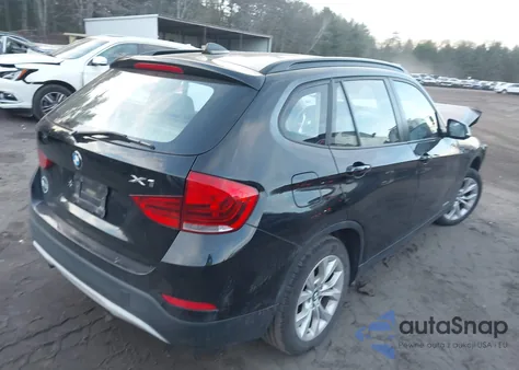 2013 BMW X1 xDrive28I z USA, uszkodzony, nr VIN WBAVL1C55DVR82768
